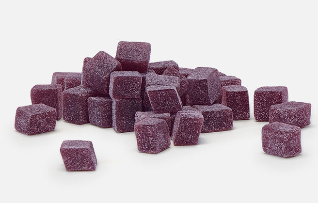 Productos Solutions Pequeños cubos de fruta morada - granulado de fruta.